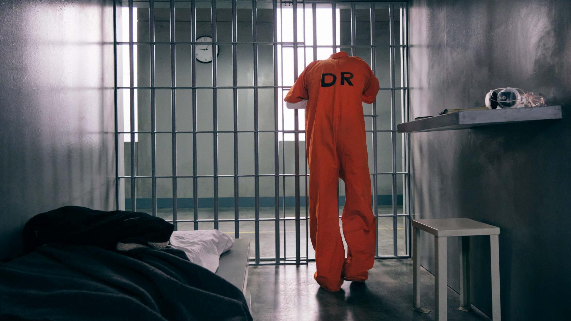 Roslund amp Hellström: Cell 8