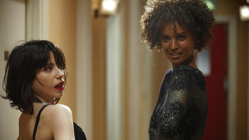 უდაბნოს ყვავილი  ქართულად -  Desert Flower