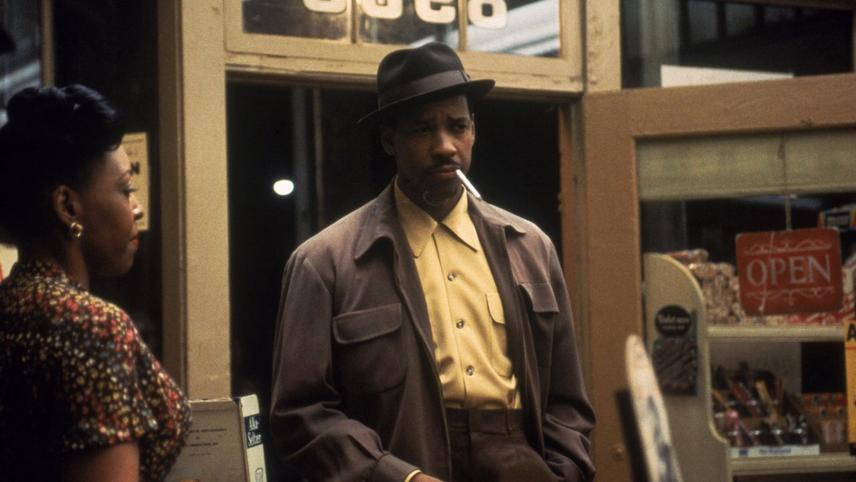 ეშმაკი ლურჯ კაბაში  ქართულად -  Devil in a Blue Dress