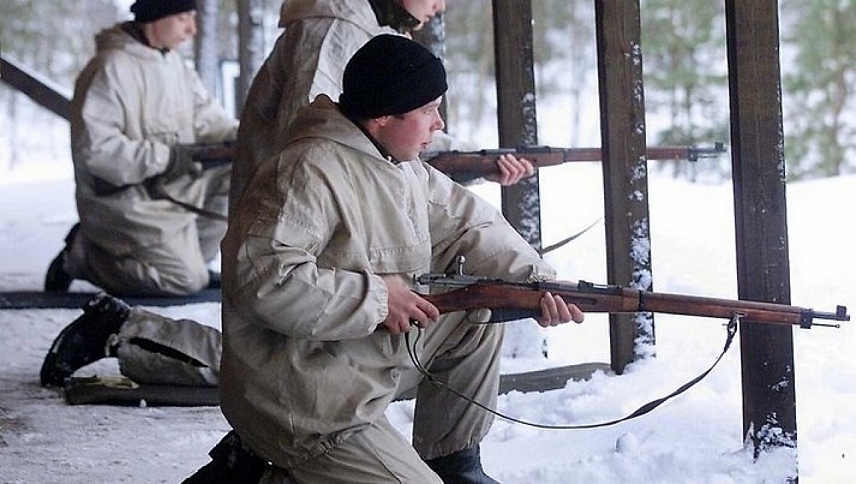 სახელები მარმარილოში  ქართულად -  Nimed marmortahvlil