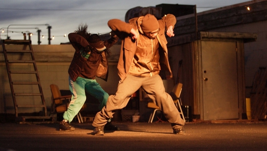 როგორ მოძრაობს ის  ქართულად -  How She Move