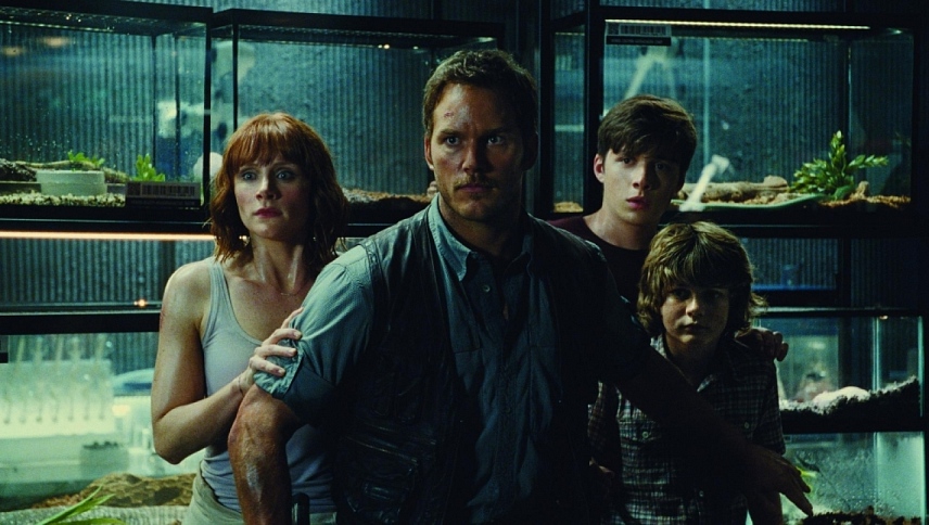 იურული პერიოდის პარკი  ქართულად -  Jurassic World