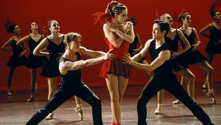 ავანსცენა: პოანტეებით  ქართულად -  Center Stage: On Pointe