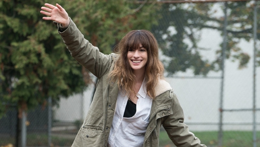 კოლოსალური  ქართულად -  Colossal