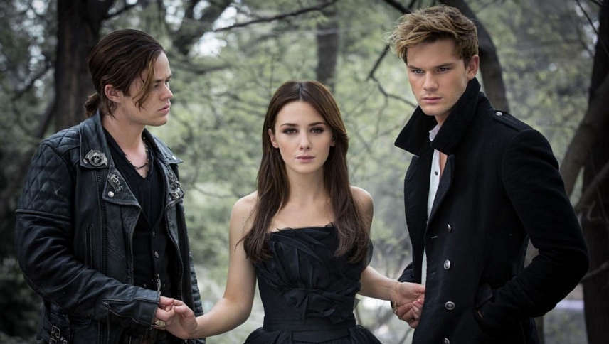 ჩამოვარდნილი  ქართულად -  Fallen