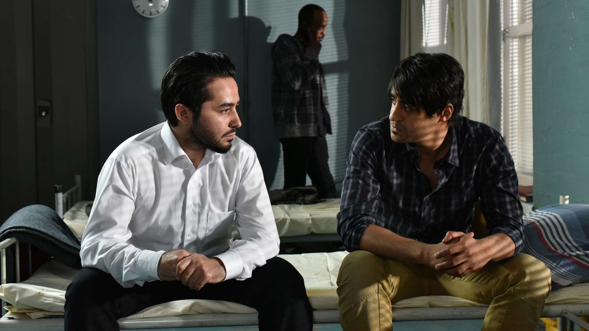 იმედის მეორე მხარე  ქართულად -  The Other Side of Hope