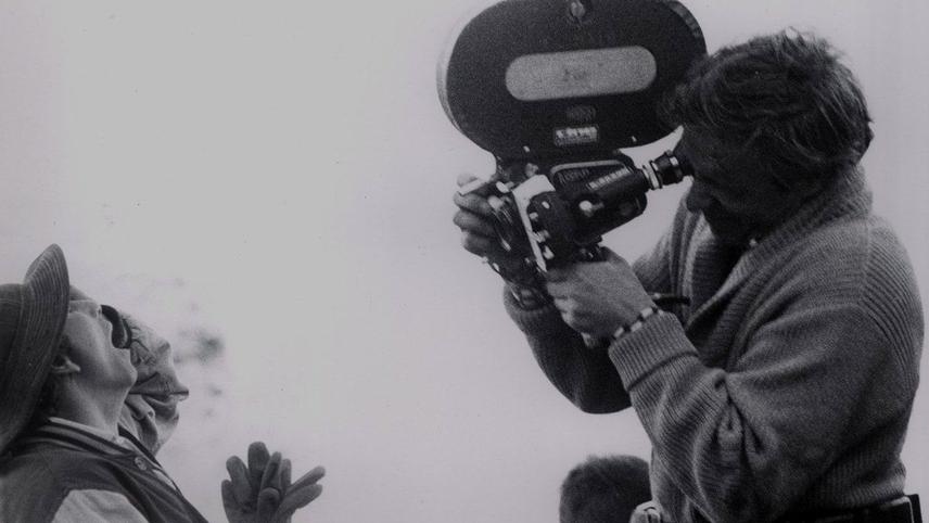 მუდმივი გაყალბება  ქართულად -  A Constant Forge