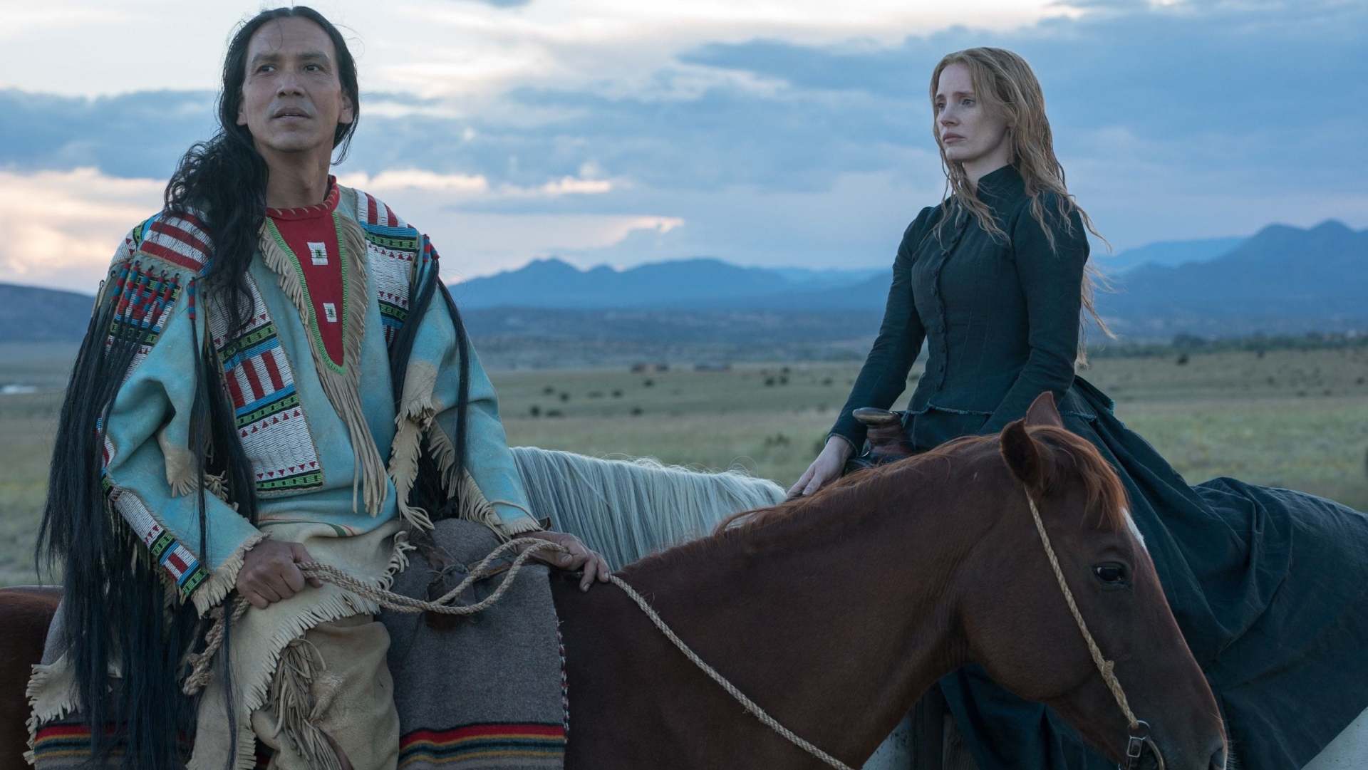 ქალი მიდის წინ  ქართულად -  Woman Walks Ahead