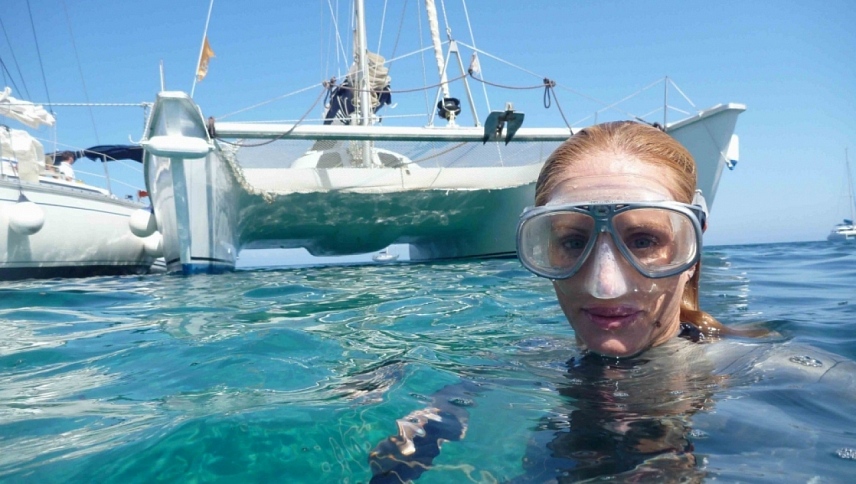 პლასტიკური ოკეანე  ქართულად -  A Plastic Ocean