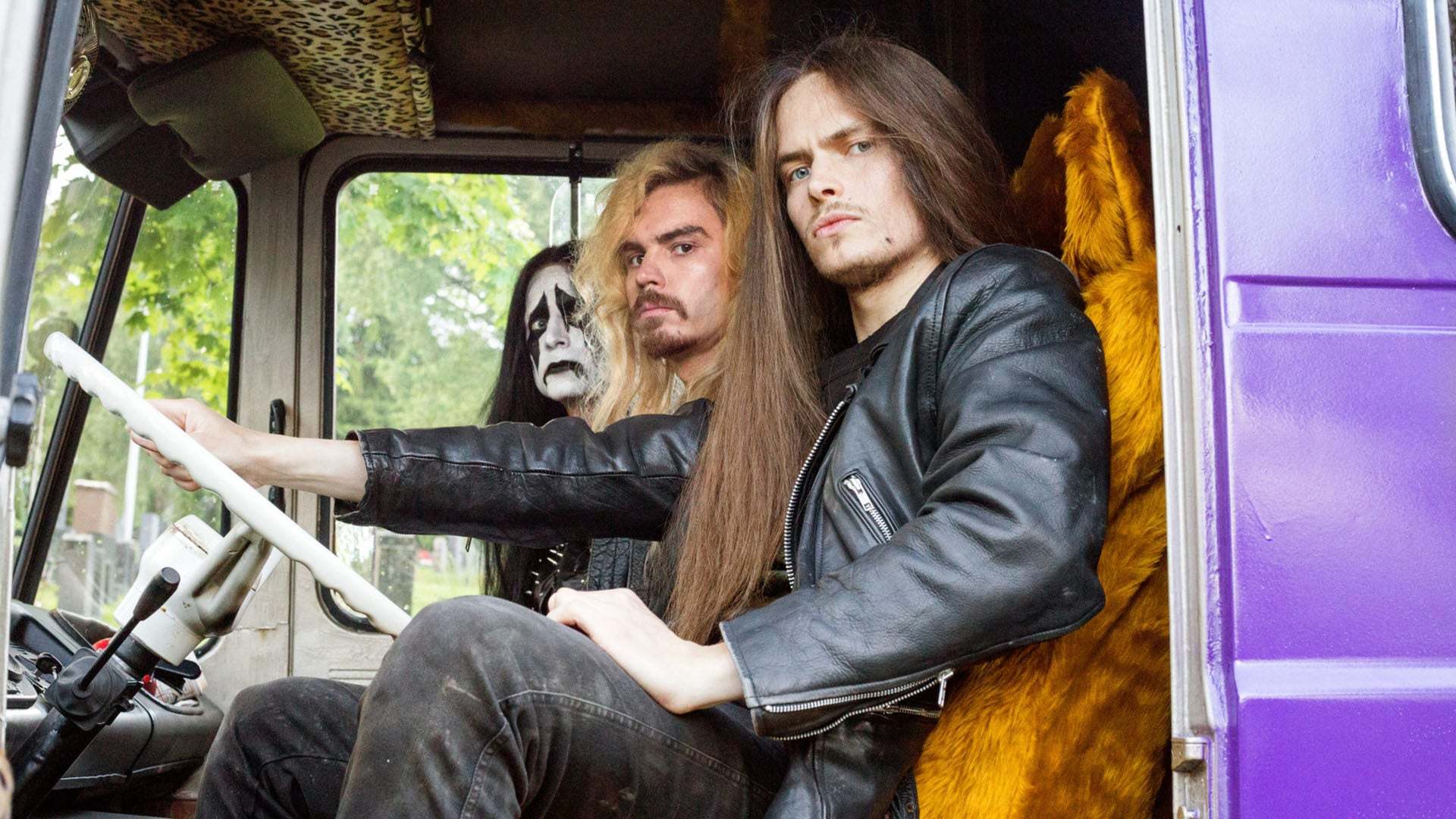 მძიმე მოგზაურობა  ქართულად -  Heavy Trip