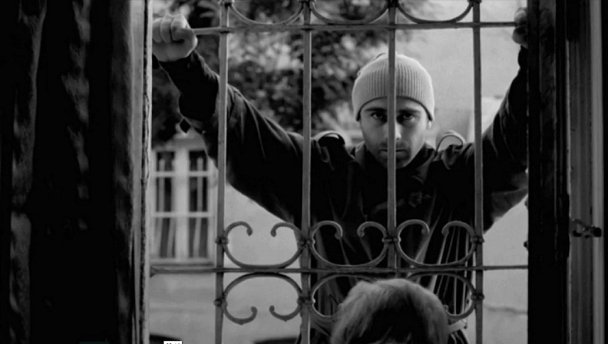 აპრილის სუსხი  ქართულად -  The April Chill