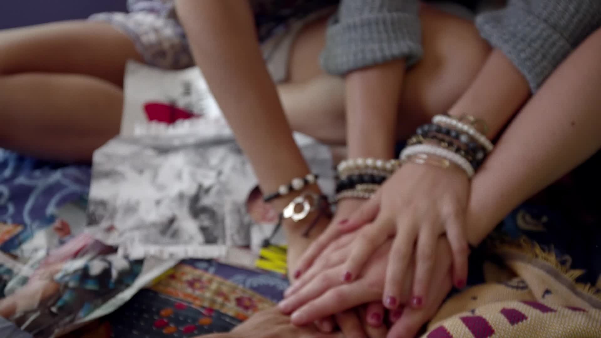 პირველად კლუბი  ქართულად -  The First Time Club