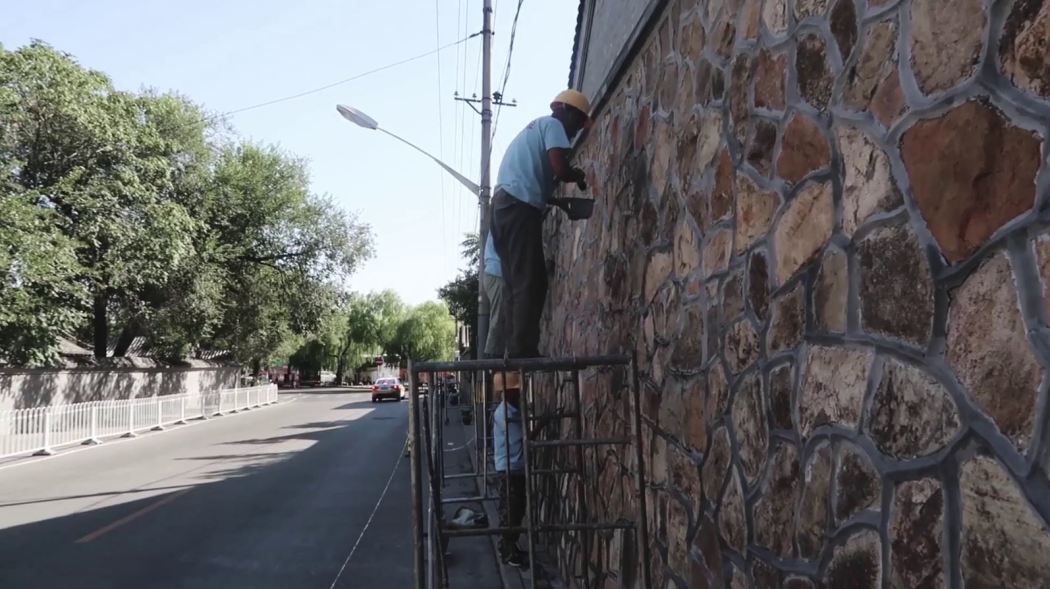 შოუ უნდა გაგრძელდეს  ქართულად -  The Show Must Go On