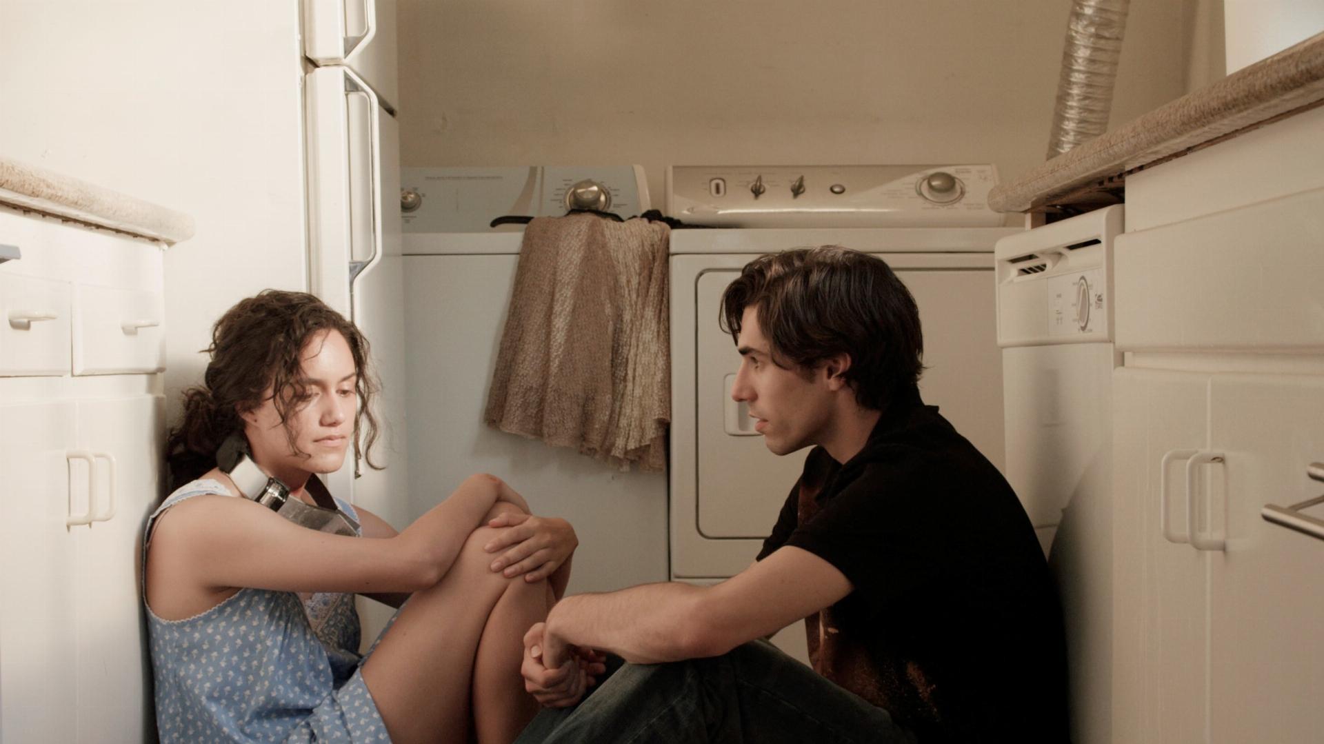 დარჩი  ქართულად -  Stay