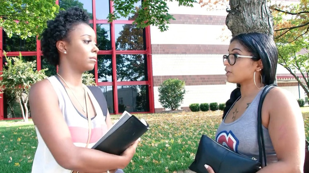 პოეტი  ქართულად -  Poeta