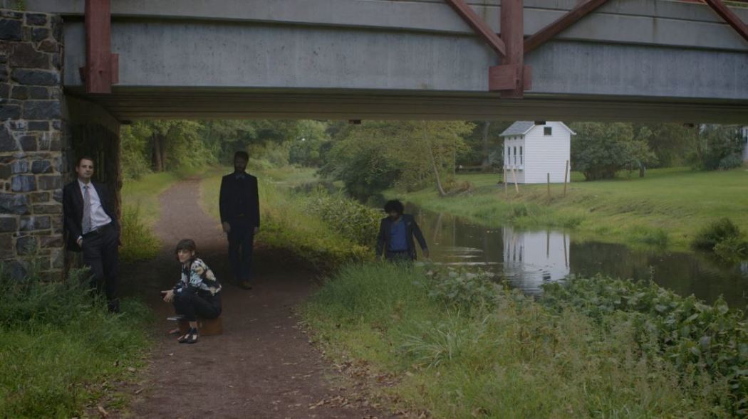 პარტნიორთა დაქირავების სერვისი  ქართულად -  Senior Escort Service