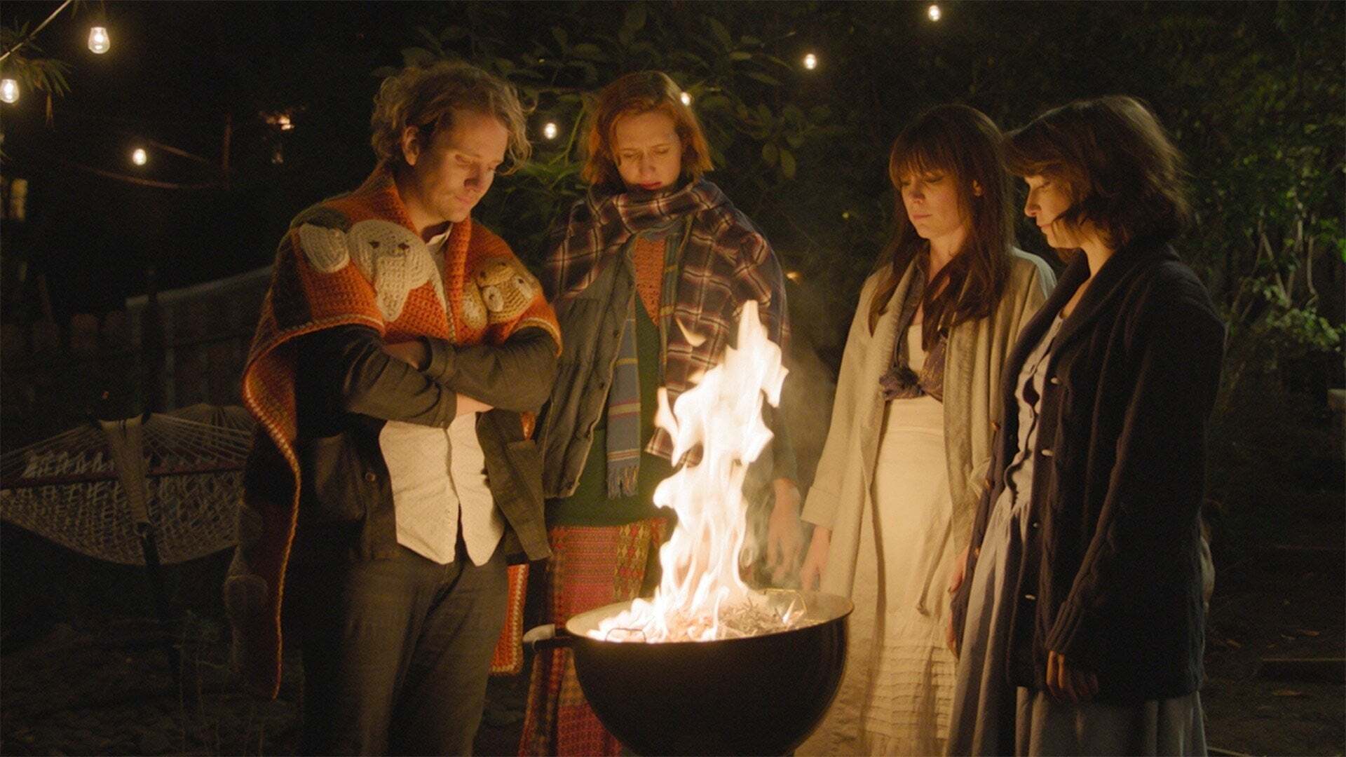 დედიკოს პატარა დამხმარეები  ქართულად -  Mothers Little Helpers