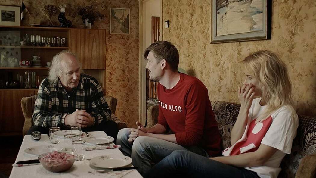 მითოლოგიური მარტორქების კვალდაკვალ  ქართულად -  Chasing Unicorns