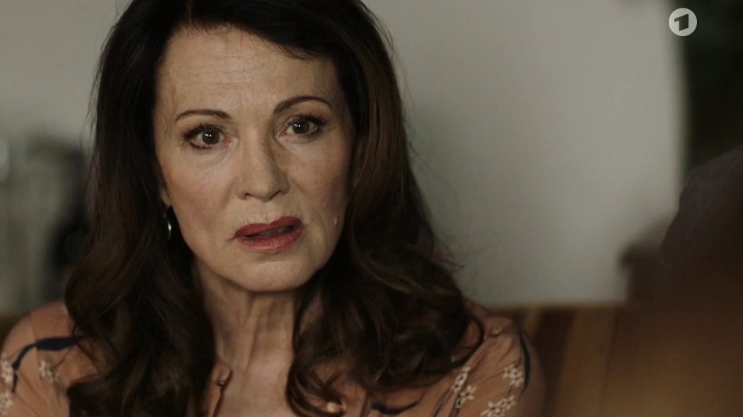 გაუმარჯოს დედოფალს  ქართულად -  Lang lebe die Königin