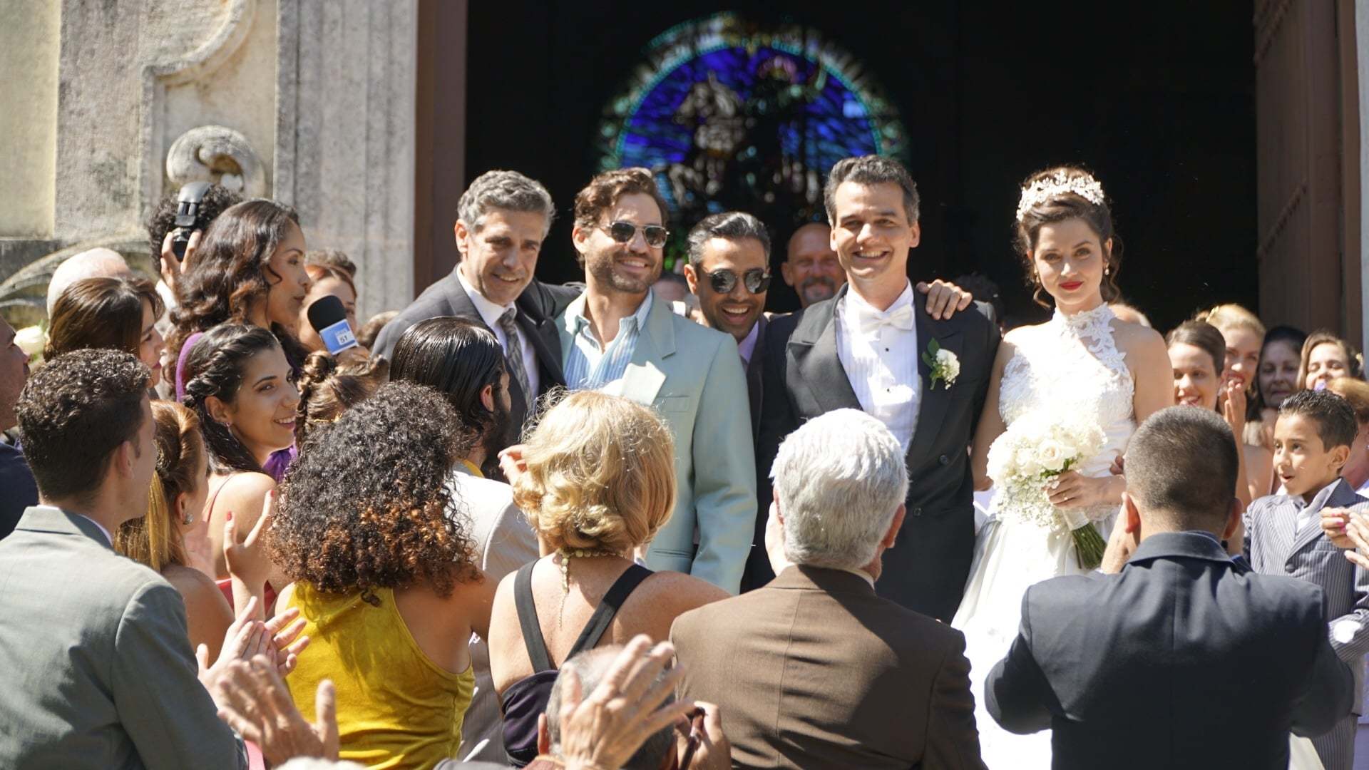 თაღლითობა მაიამიში  ქართულად -  Wasp Network