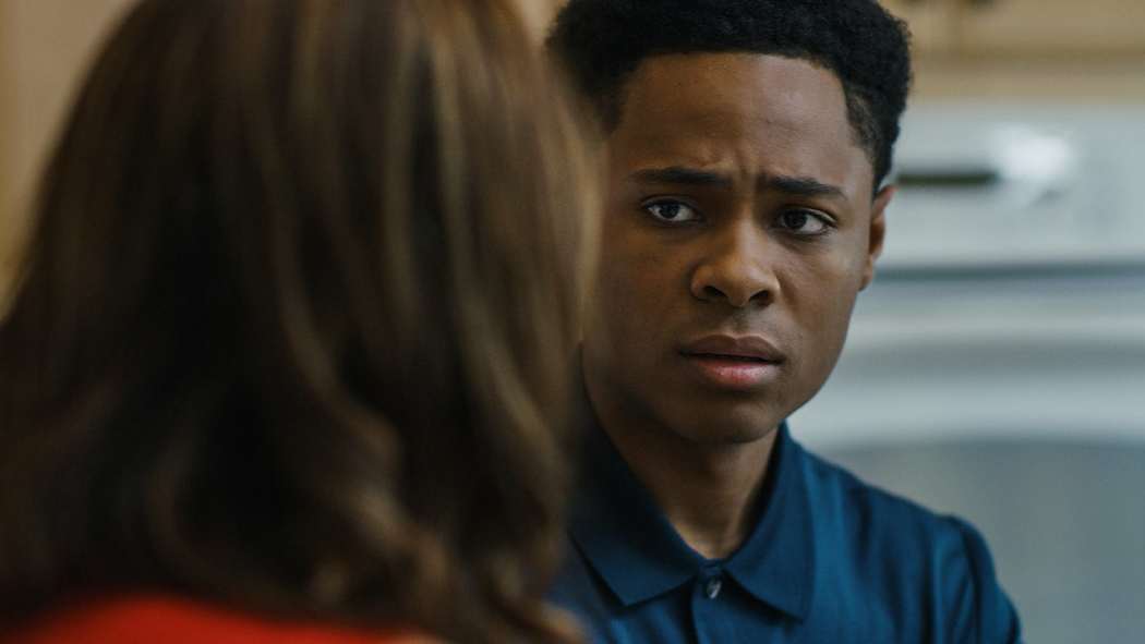 პირველკურსელების ერთი წელი  ქართულად -  Freshman Year