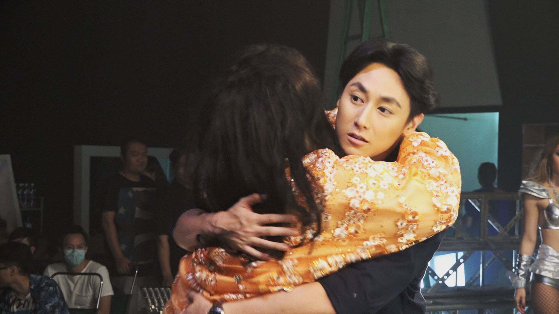 200 ფუნტიანი სილამაზე  ქართულად -  200 Pounds Beauty