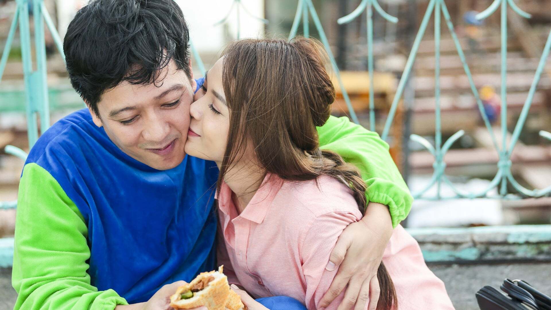 სუპერვარსკვლავი და სუპერსულელი  ქართულად -  Super Star Super Silly