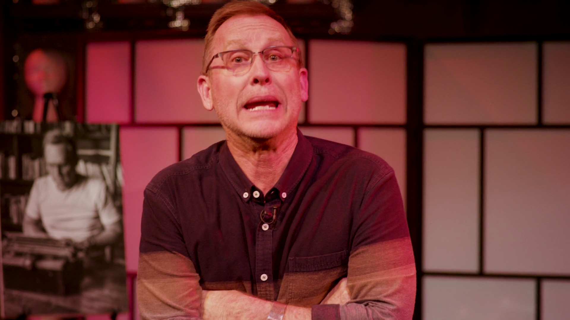 ექვსი პერსონაჟი თამაშის ძიებაში  ქართულად -  Six Characters in Search of a Play