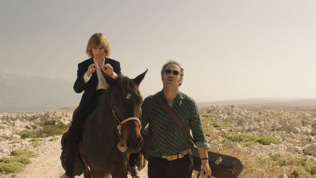 გაფრენა  ქართულად -  Volare