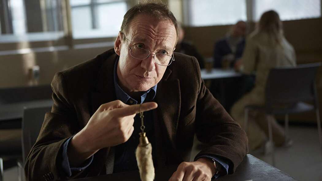 საპატიო სტუმარი  ქართულად -  Guest of Honour