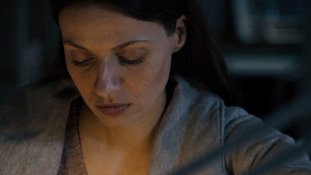 სარკის მიღმა  ქართულად -  Jenseits des Spiegels